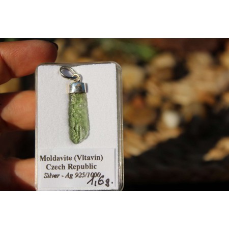 Moldavite - Pendentif 1.6 Gr monté sur argent 925/1000