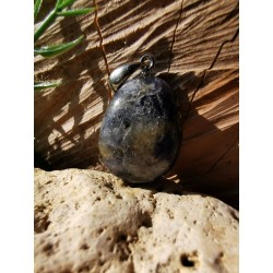 Iolite  - Pendentif 7.4 gr