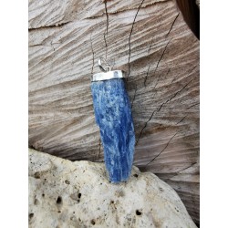 Cyanite - Pendentif 11 gr