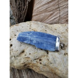 Cyanite - Pendentif 11 gr