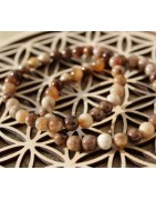 Bracelets Bois Fossilisé : Bijoux Énergétiques en Pierres Naturelles – Gemmes et Zen