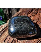 Nuummite